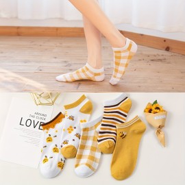 5 pairs Cute and Comfy Bee and Checkered Print Low Cut Ankle Socks for Women